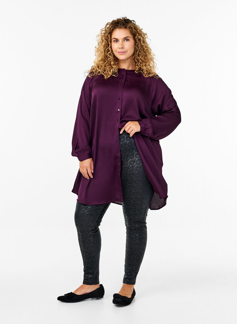 Long shirt with buttons and long sleeves, Potent Purple, Model image number 2