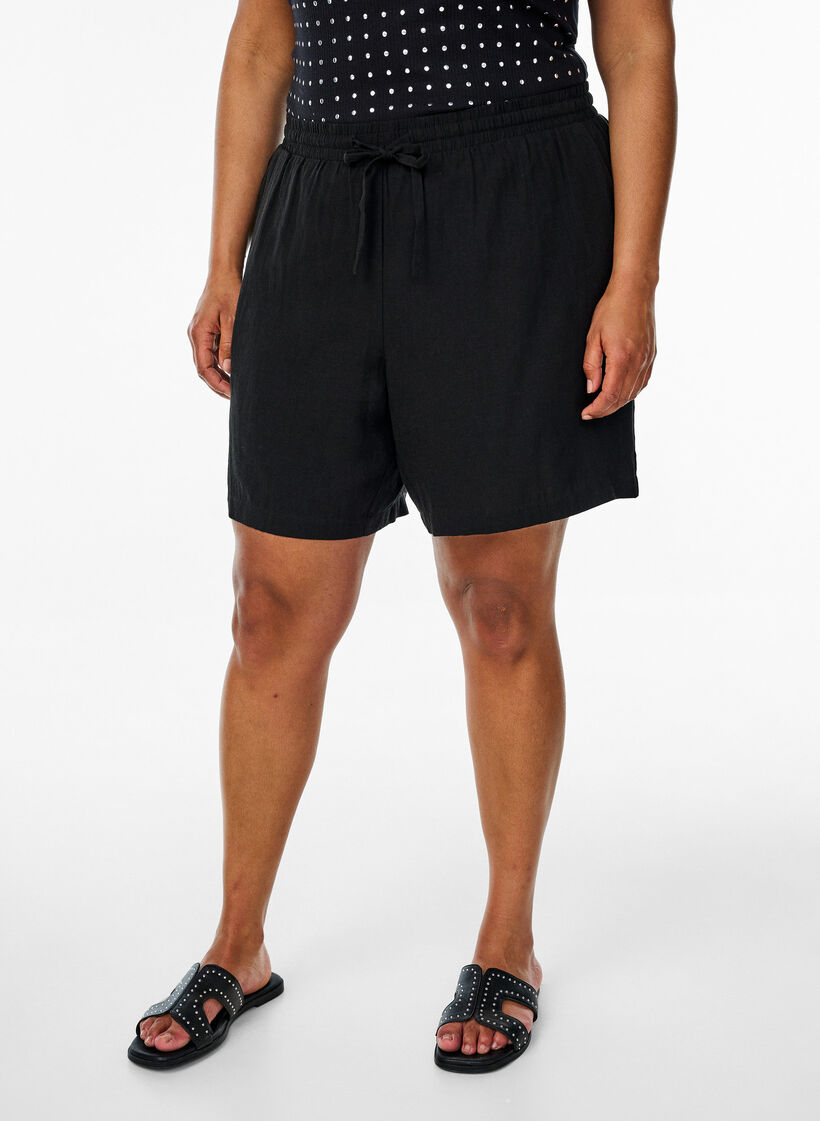 Loose shorts in linen and viscose, Black, Model image number 3