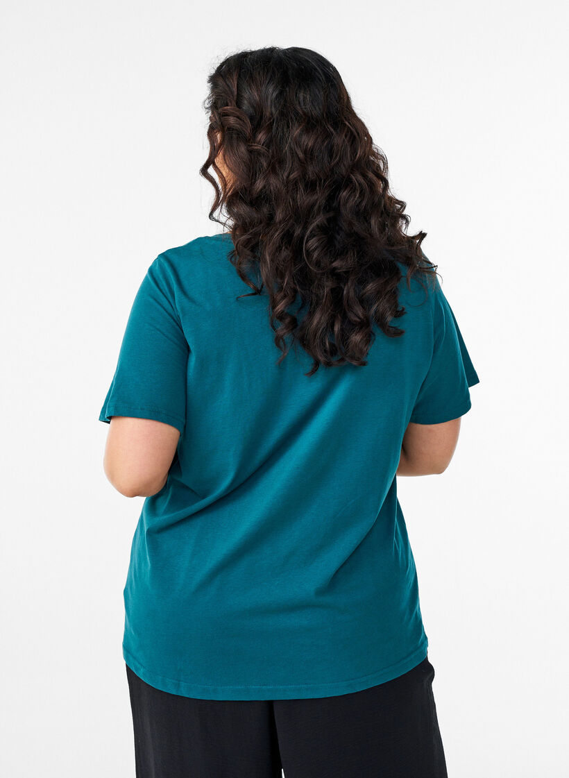 V-neck T-shirt, Green, Model image number 2