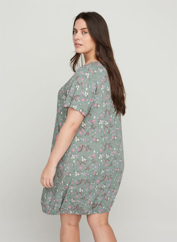 Short-sleeved viscose dress with print, Chinois Green Flower, Model image number 1