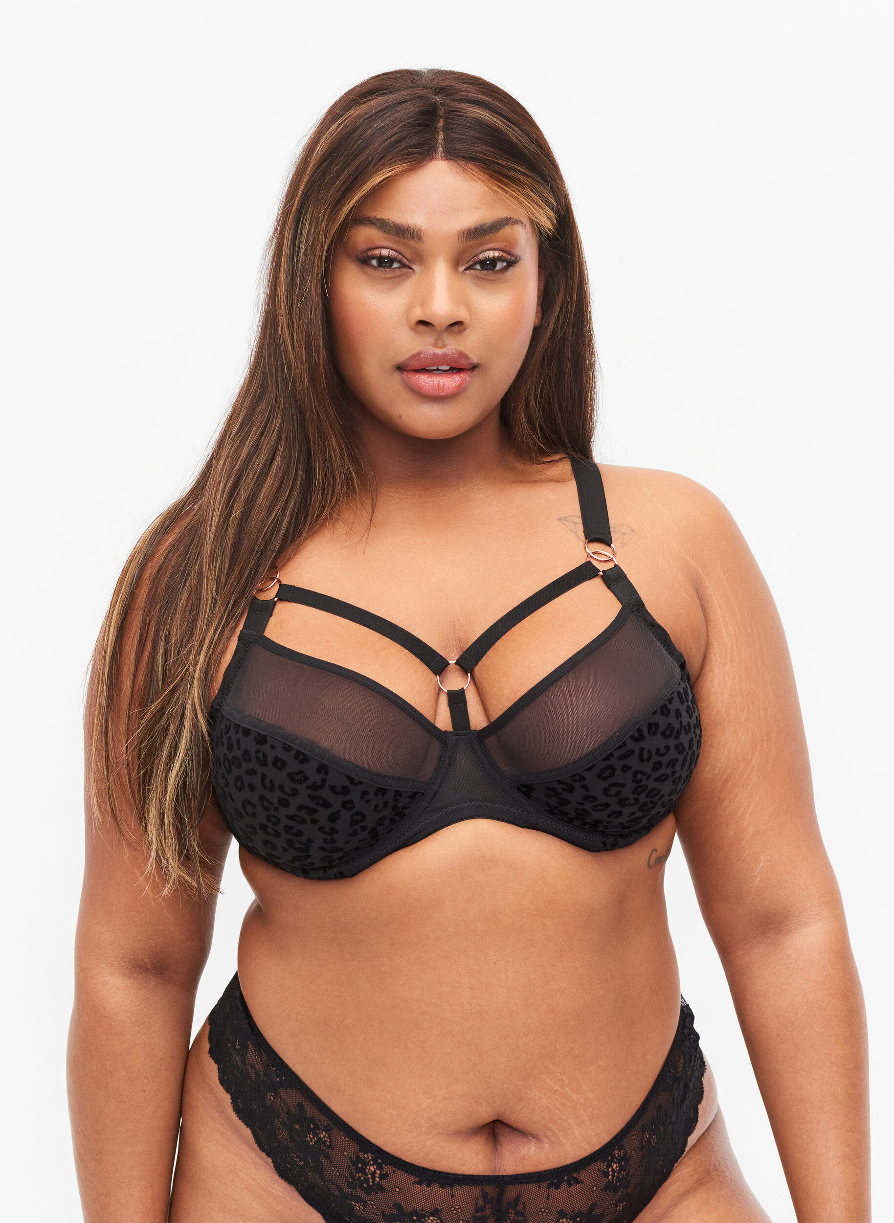 Zizzifashion Patterned bra with mesh and thong, Black, Model image number 0