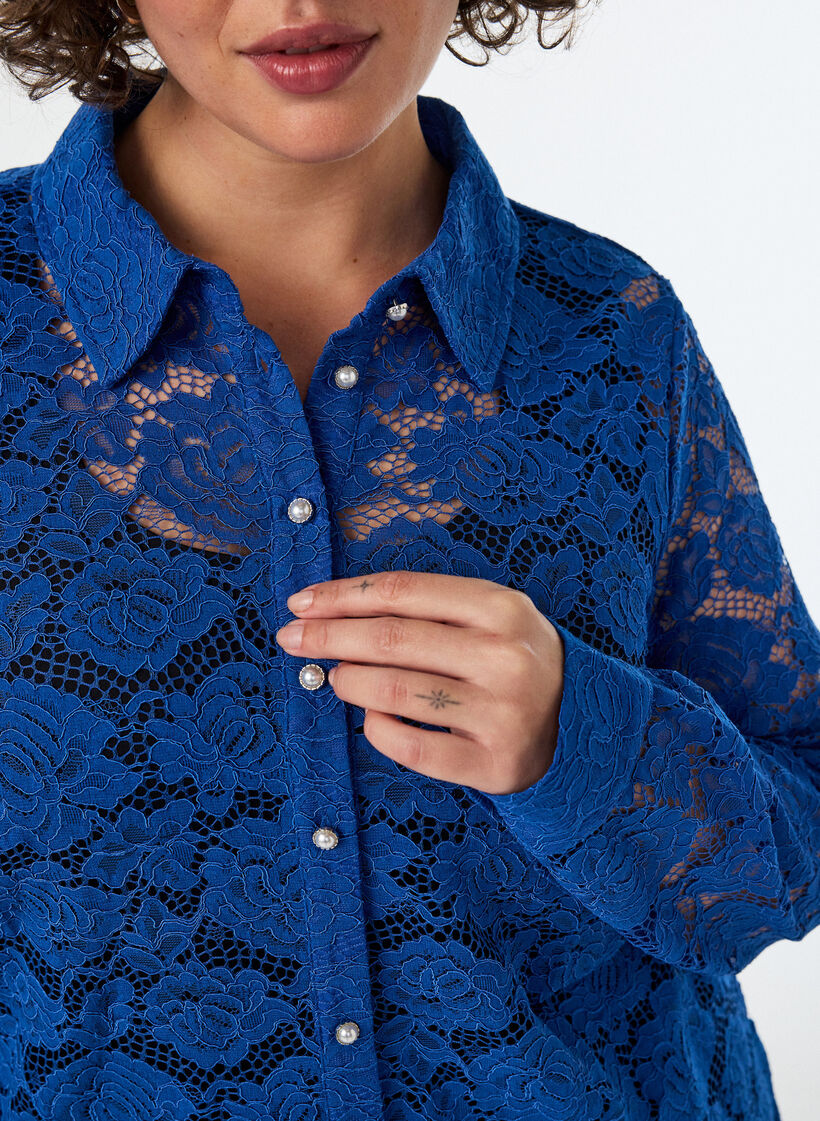 Lace shirt with pearl buttons, Blue, Model image number 3