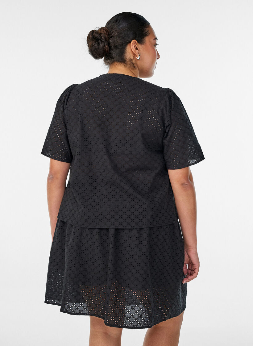 Blouse in broderie anglaise with button fastening, Black, Model image number 2