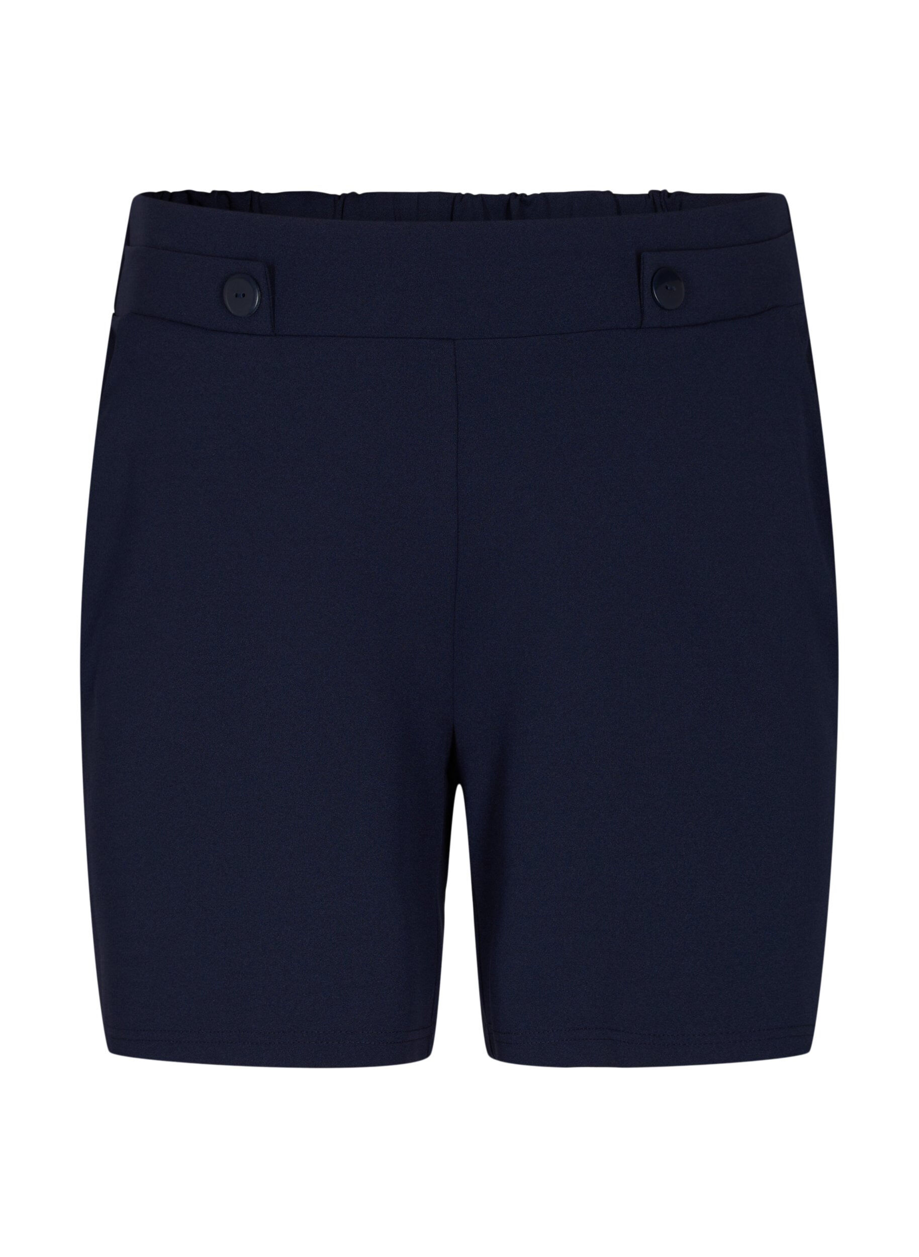 Shorts with pockets and loose fit