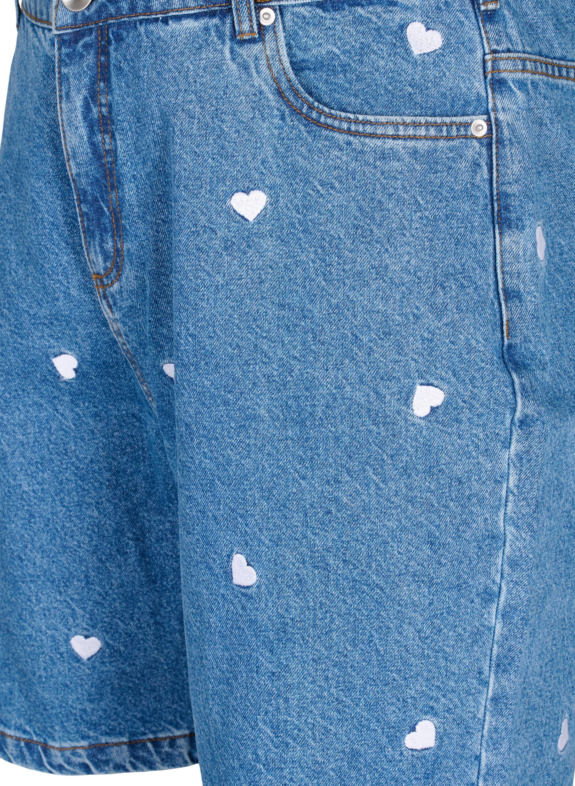 Zizzifashion High-waist denim shorts with embroidered hearts, Light Blue, Packshot image number 2