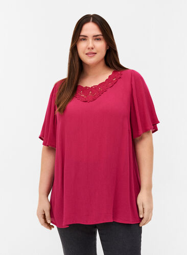 Short-sleeved viscose blouse with lace, Sangria, Model image number 0
