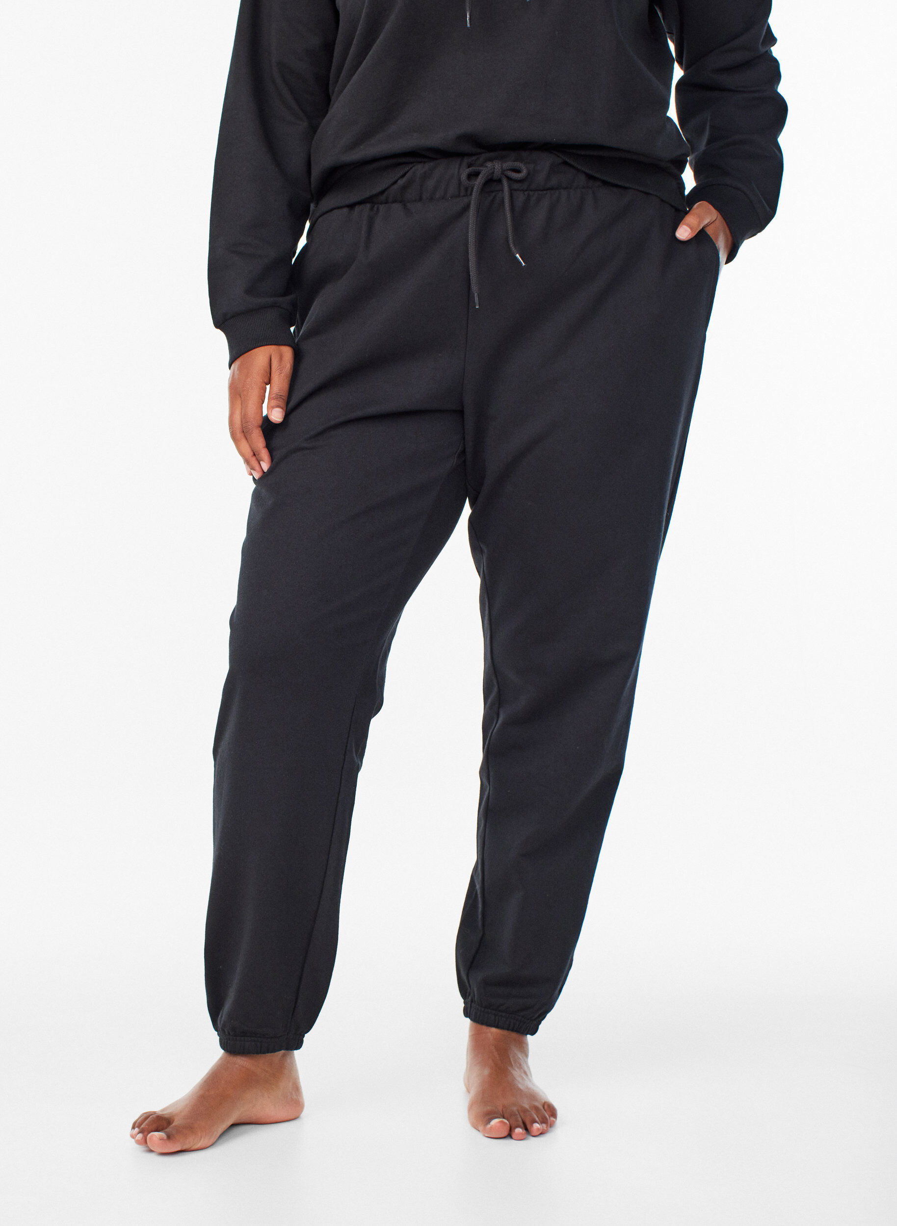 Zizzifashion Sweatpants with pockets, Black, Model image number 2