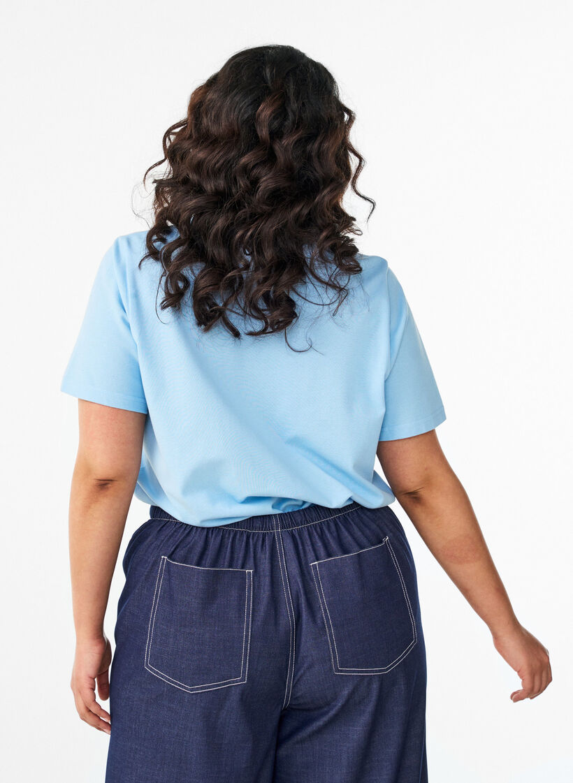 Polo shirt with short sleeves, Light Blue, Model image number 2