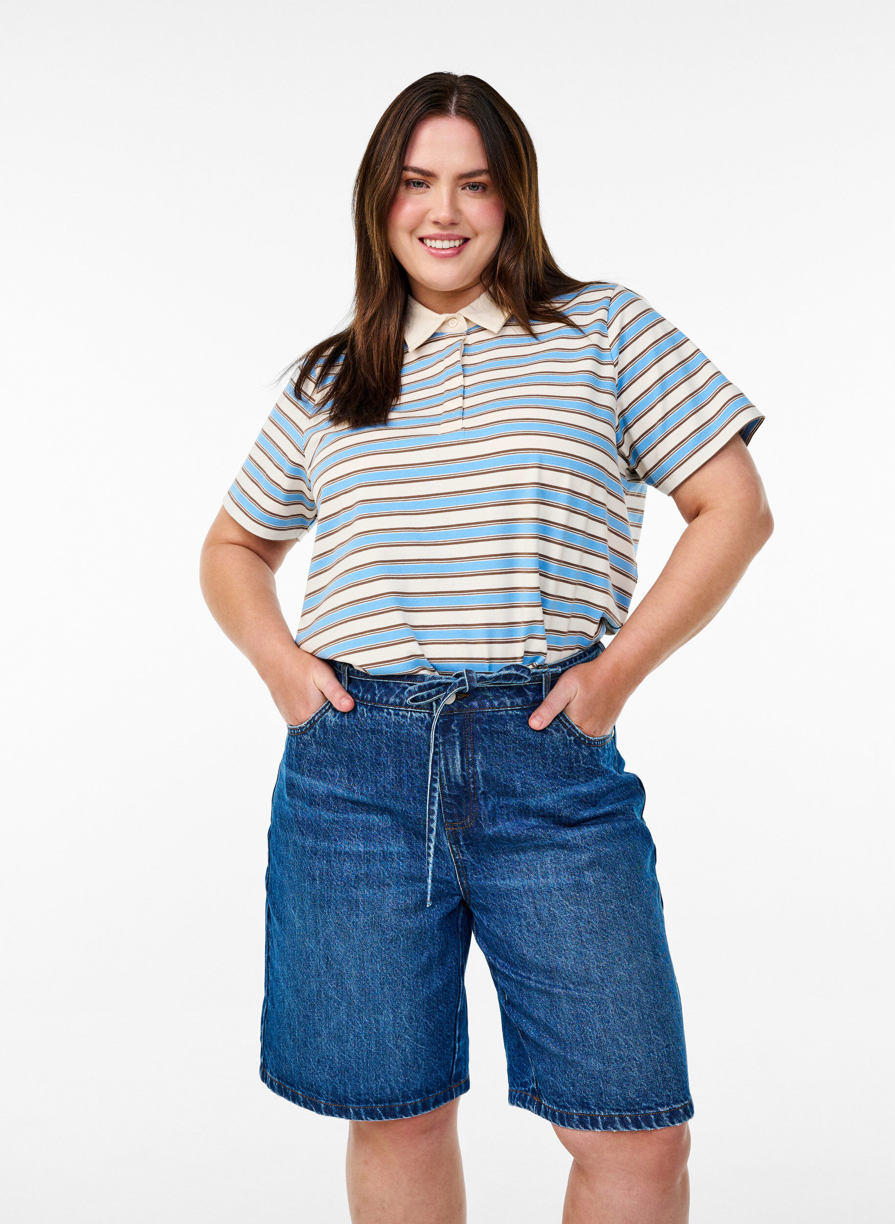 Straight fit denim shorts with tie belt, Blue, Model