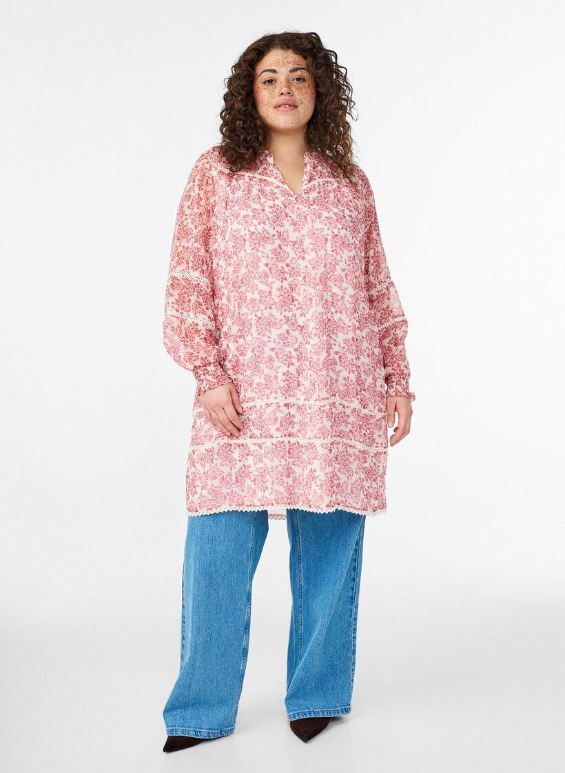 Short chiffon dress with crochet details, Rose, Model