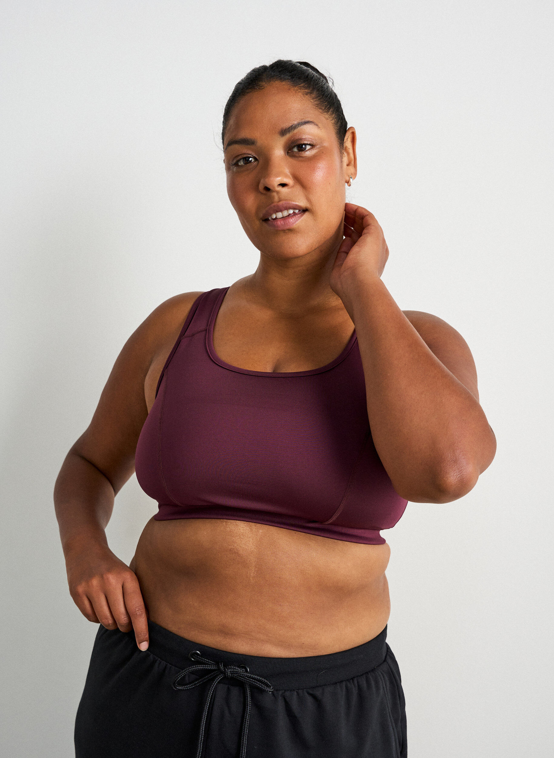 Sports bra with racerback, Red, Model
