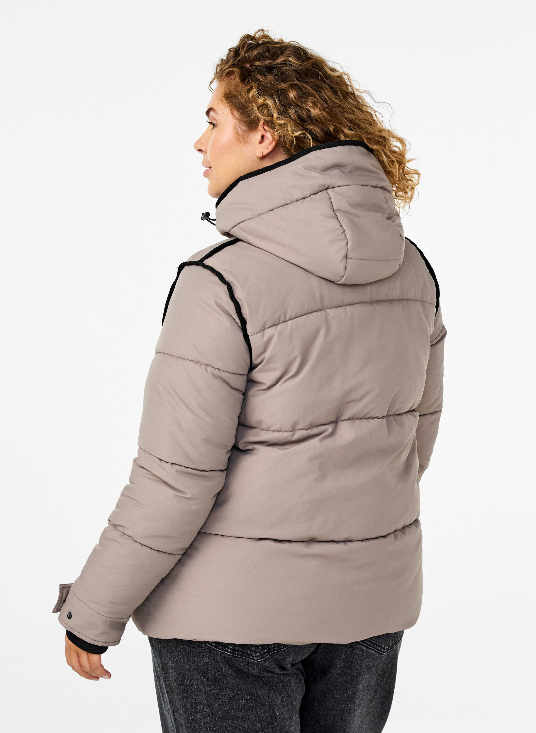 Zizzifashion Short puffer jacket with contrast details, Beige, Model image number 2