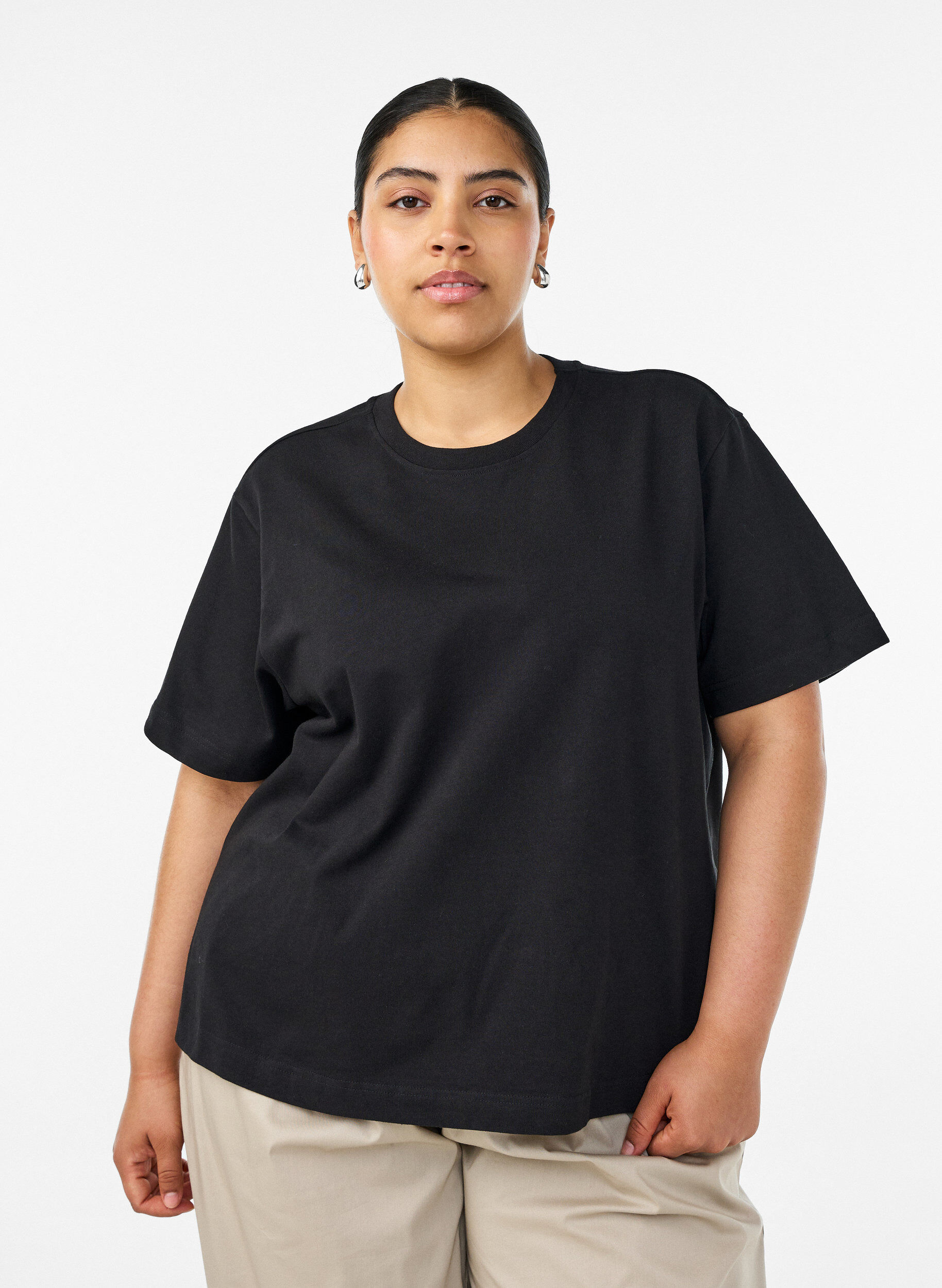 Boxy cotton T-shirt, Black, Model