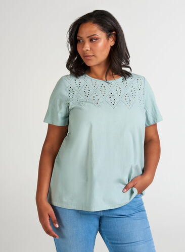 Short-sleeved t-shirt with broderie anglaise, Gray mist, Model image number 0