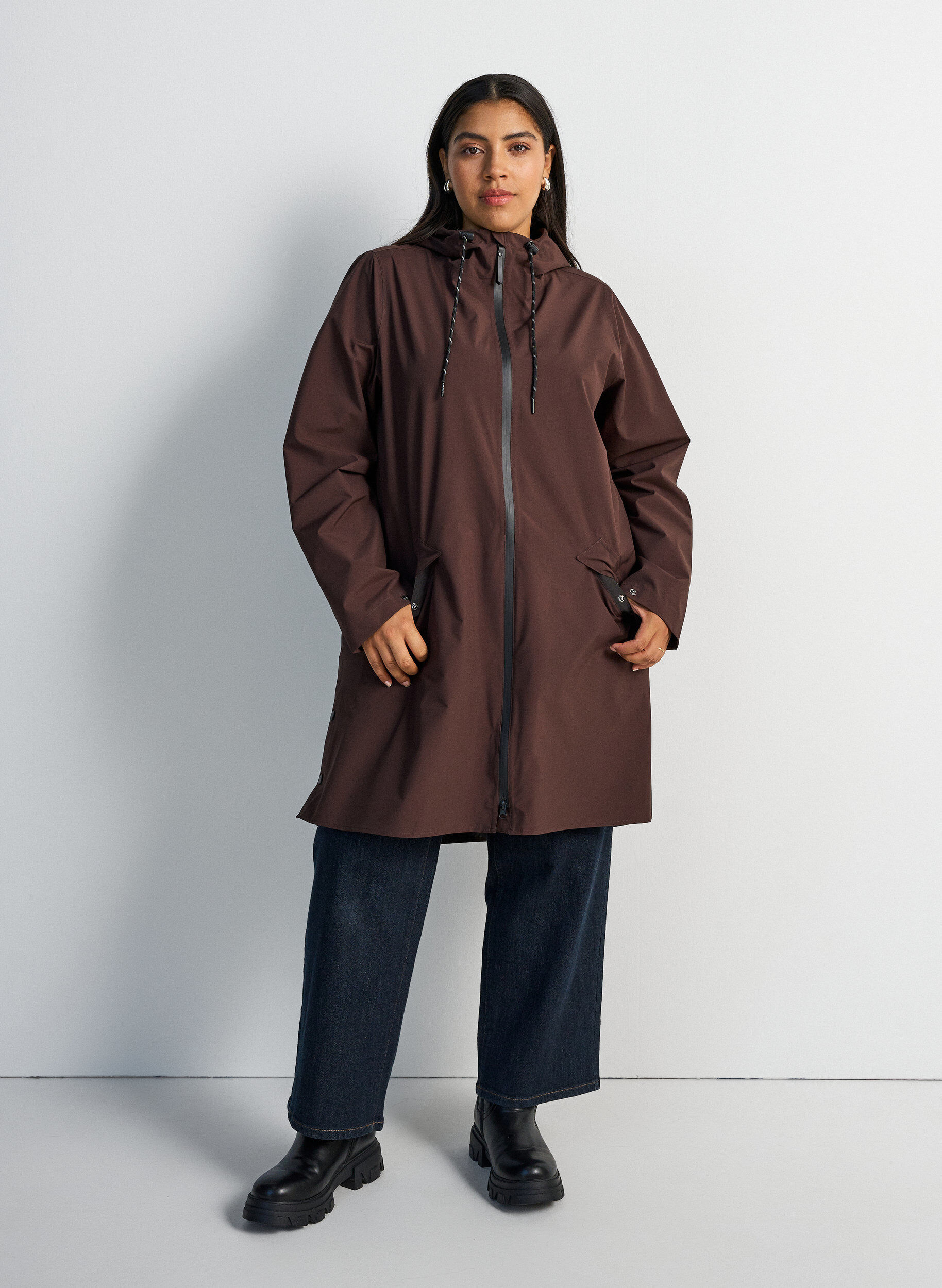 ZizzifashionRaincoat with pockets and hood, Brown, Model image number 1
