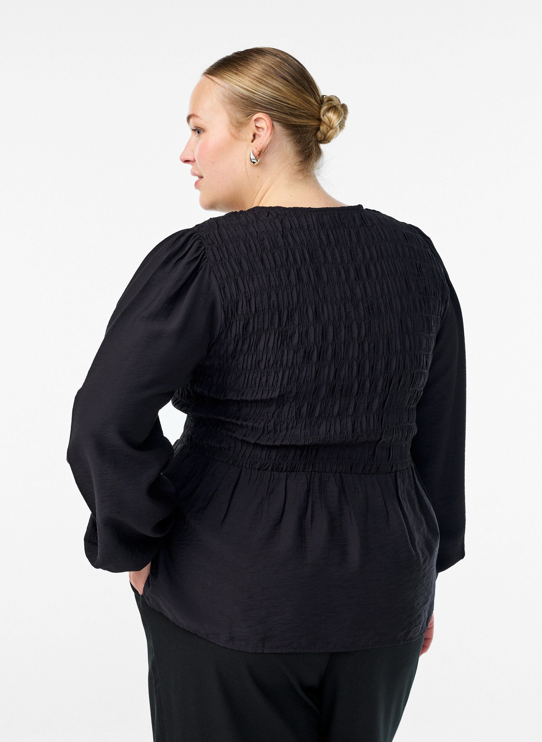 ZizzifashionBlouse with smock and long sleeves, Black, Model image number 2