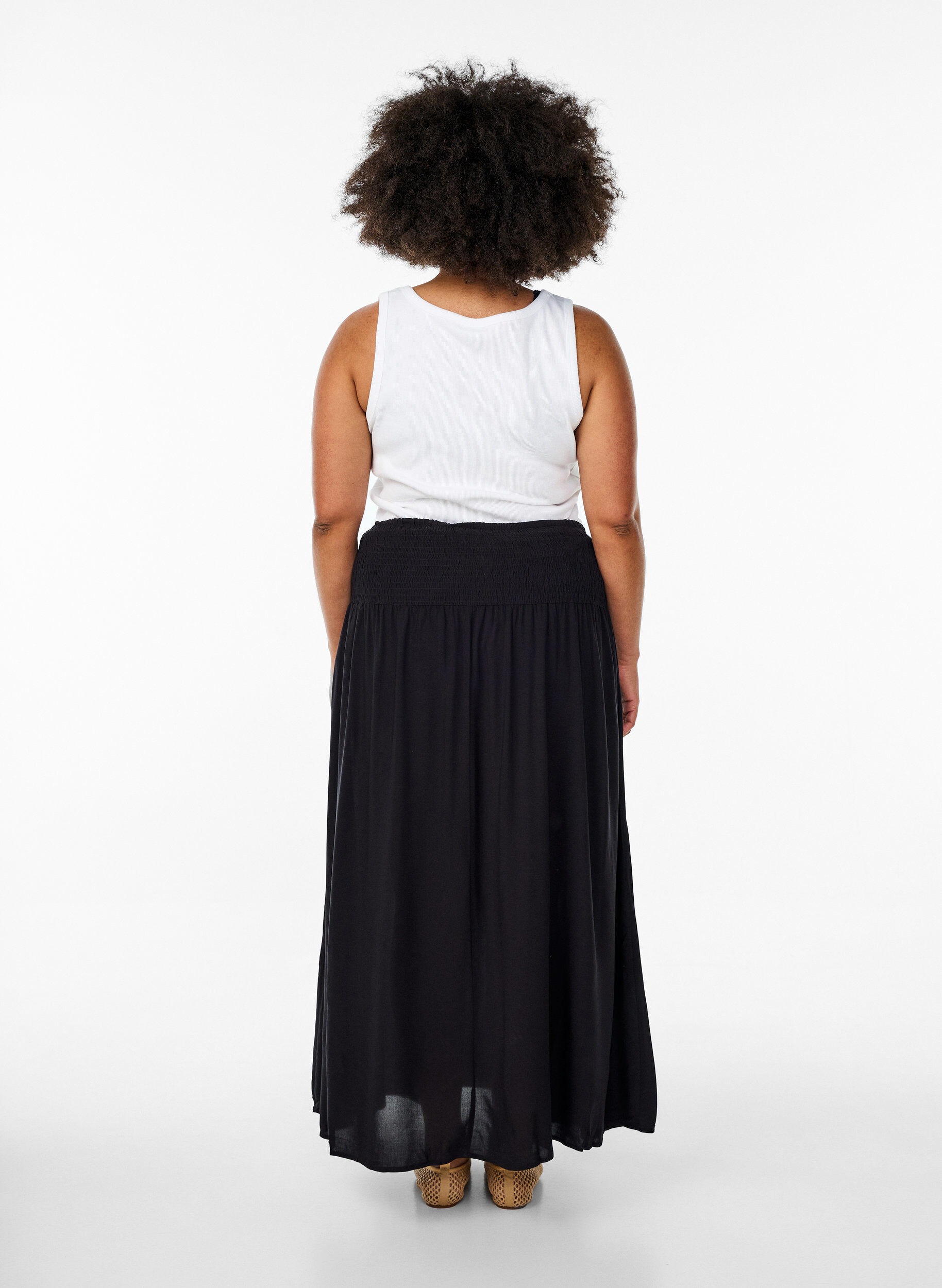 Zizzifashion Viscose maxi skirt with smocking, Black, Model image number 2