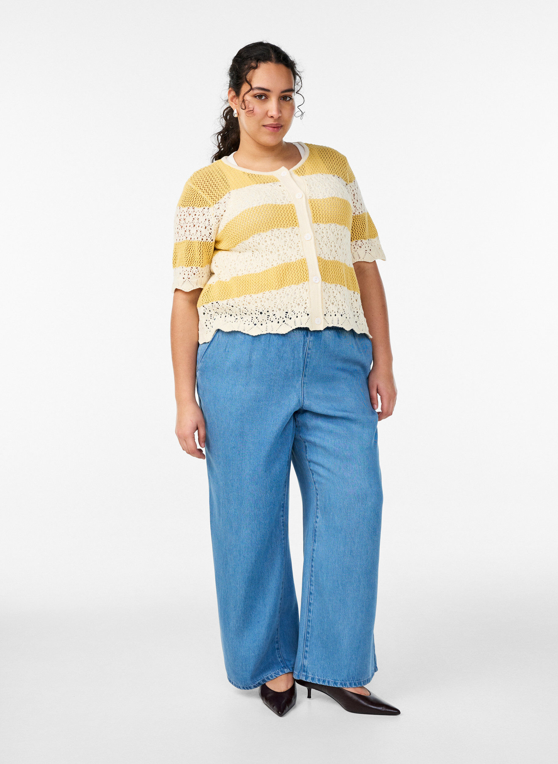 Zizzifashion Knitted cardigan with eyelet embroidery and stripes, Yellow, Model image number 1