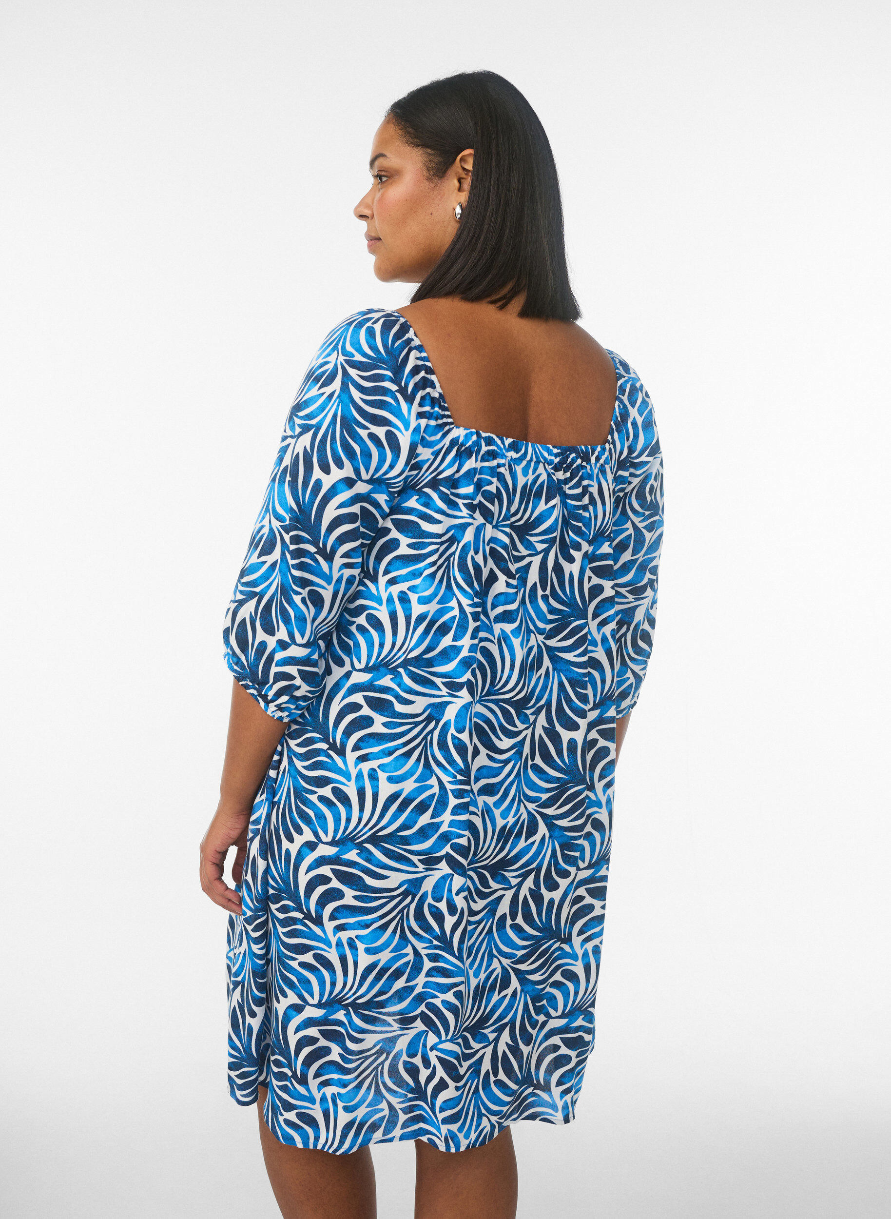 Zizzifashion Beach dress in viscose with print, Blue, Model image number 2