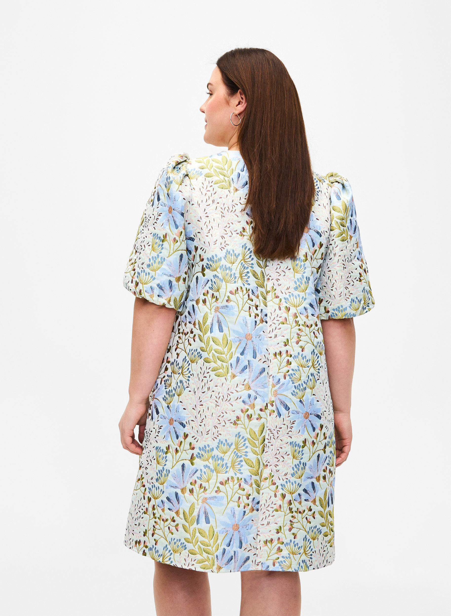 Zizzifashion Jacquard dress with 1/2 sleeves, Wild Flower AOP, Model image number 1
