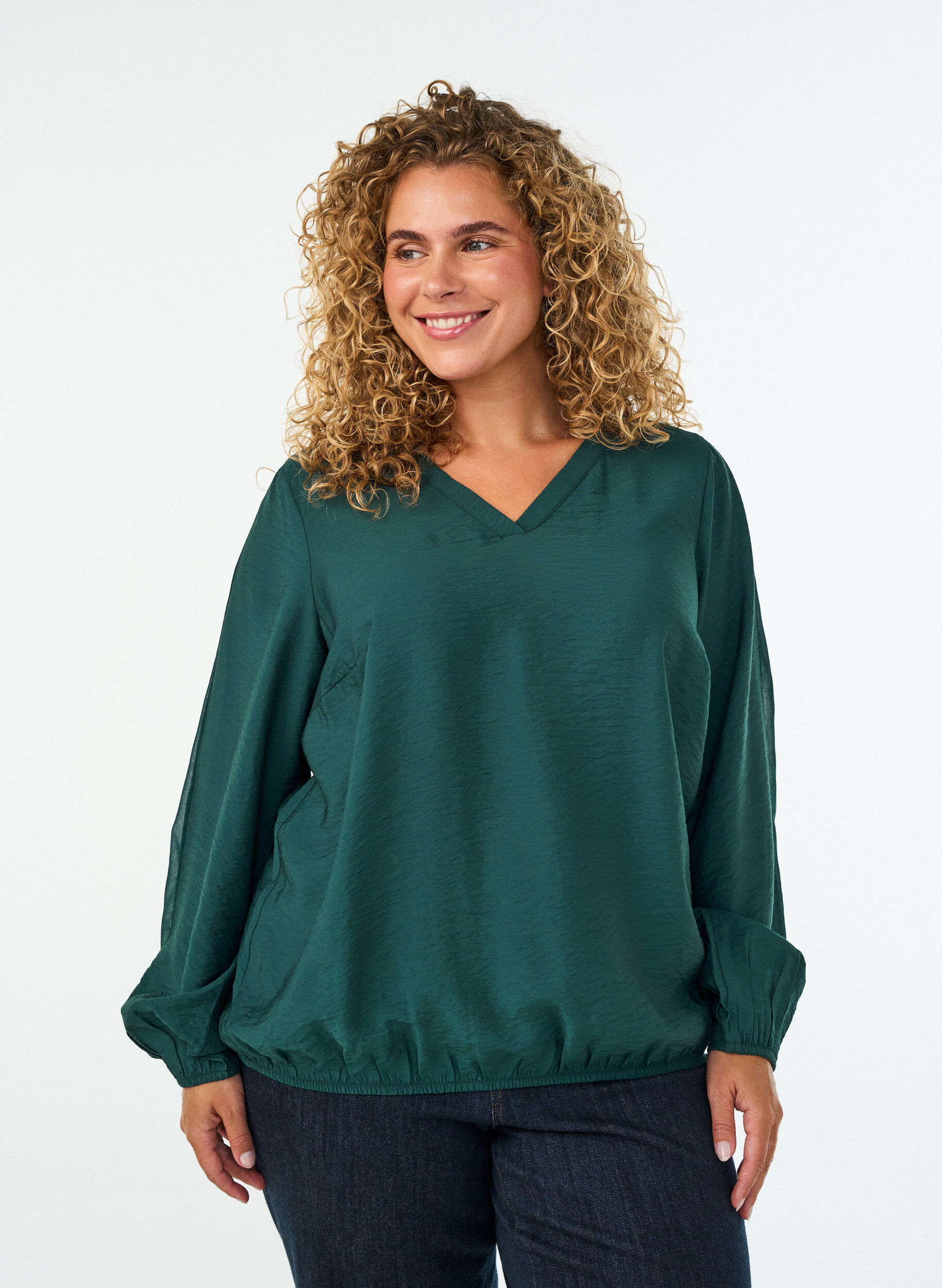 Blouse with balloon effect and chiffon details, Green, Model