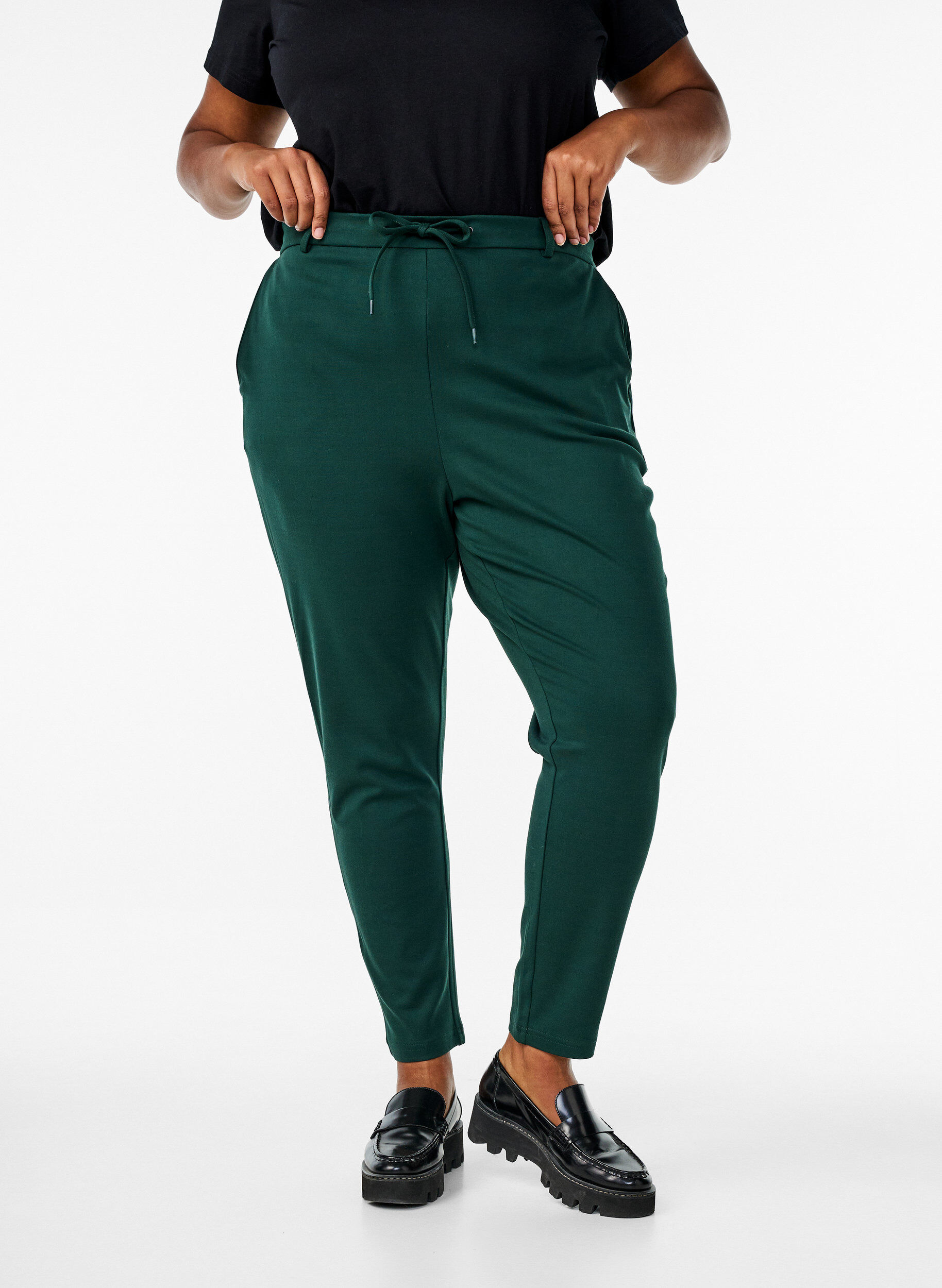 Zizzifashion Cropped Maddison trousers, Green, Model image number 2