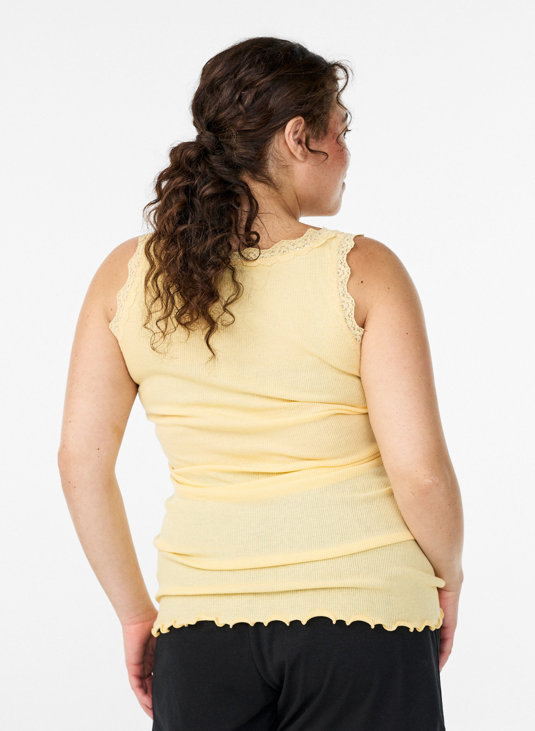 Zizzifashion Top with lace trim, Yellow, Model image number 2