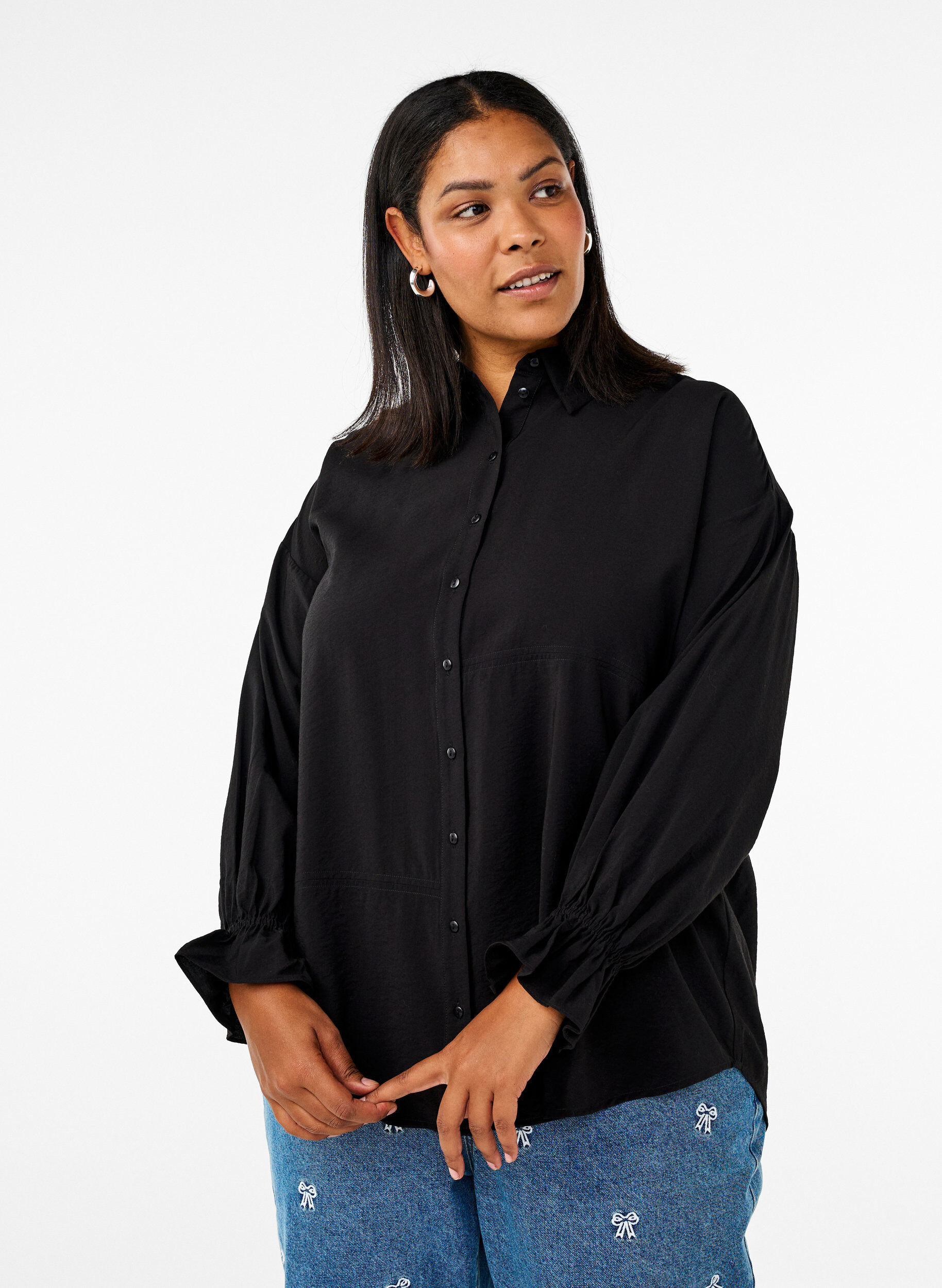 Zizzifashion Shirt with long sleeves and ruffle details, Black, Model image number 0