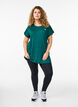 Long workout T-shirt, Green, Model image number 1