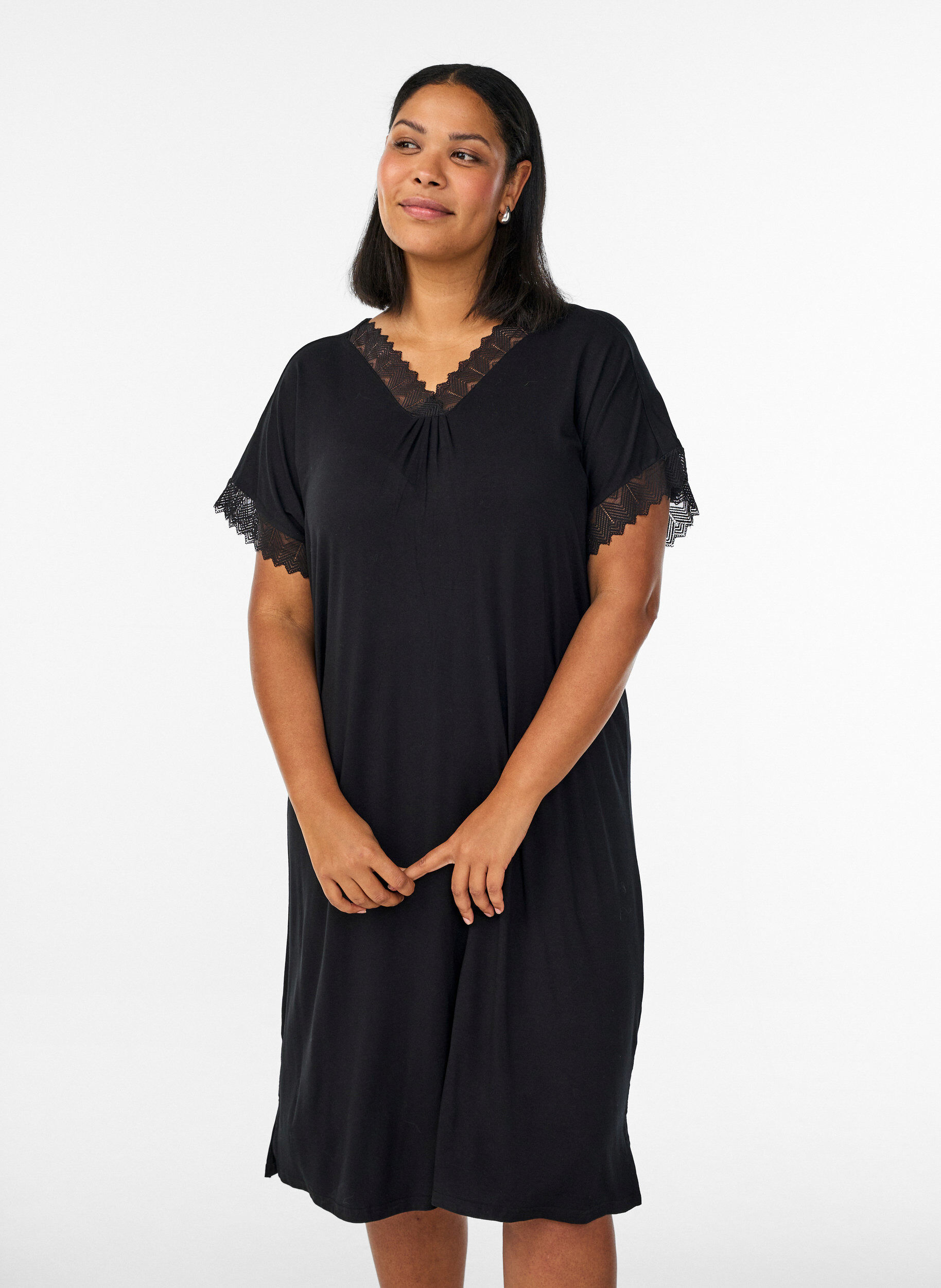 Zizzifashion Viscose nightgown with short sleeves and lace trim, Black, Model image number 0