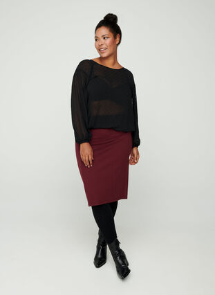 Close-fitting, viscose mix skirt, PORT ROYAL, Model image number 2