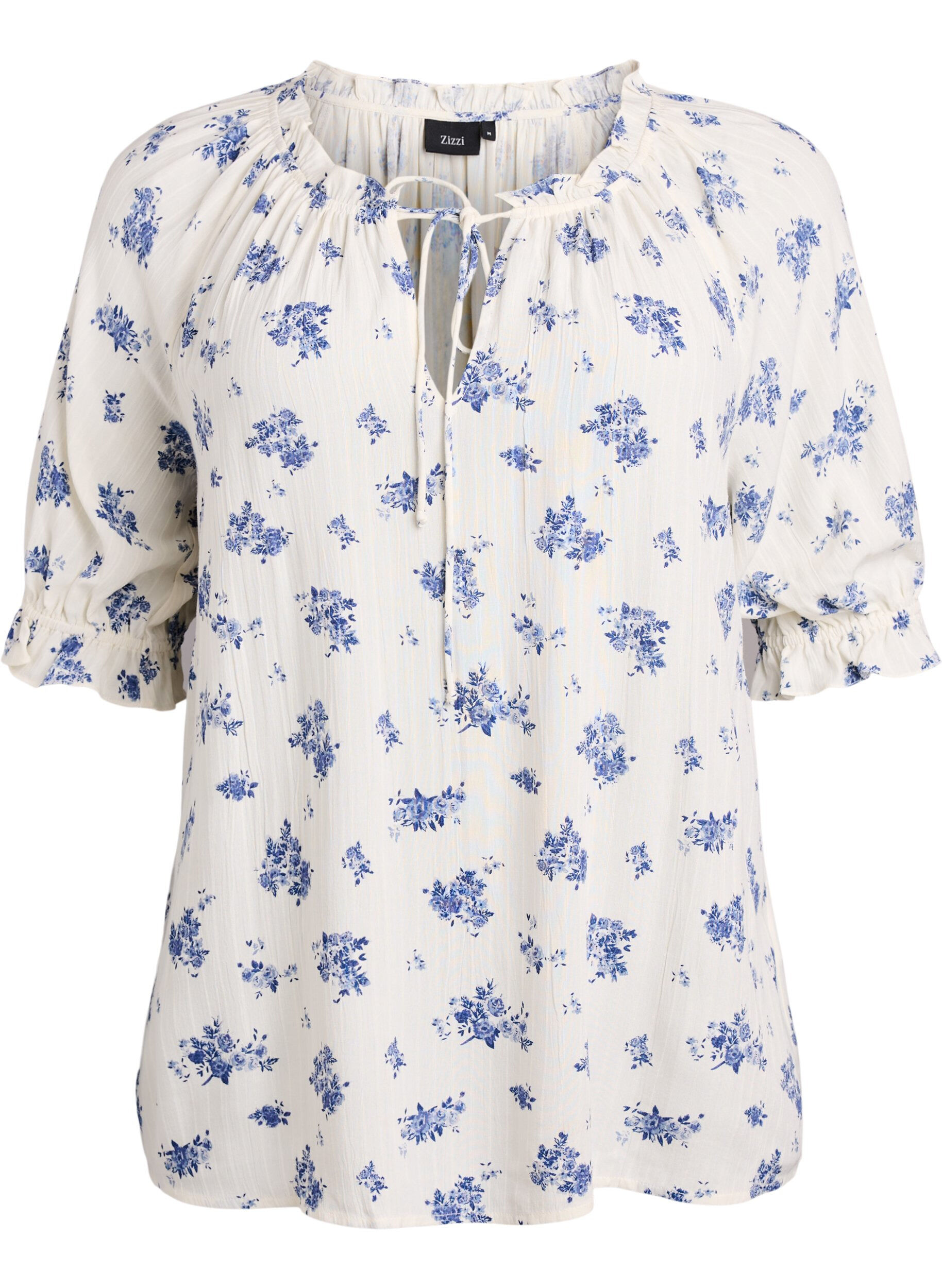 Floral viscose blouse with half-length sleeves