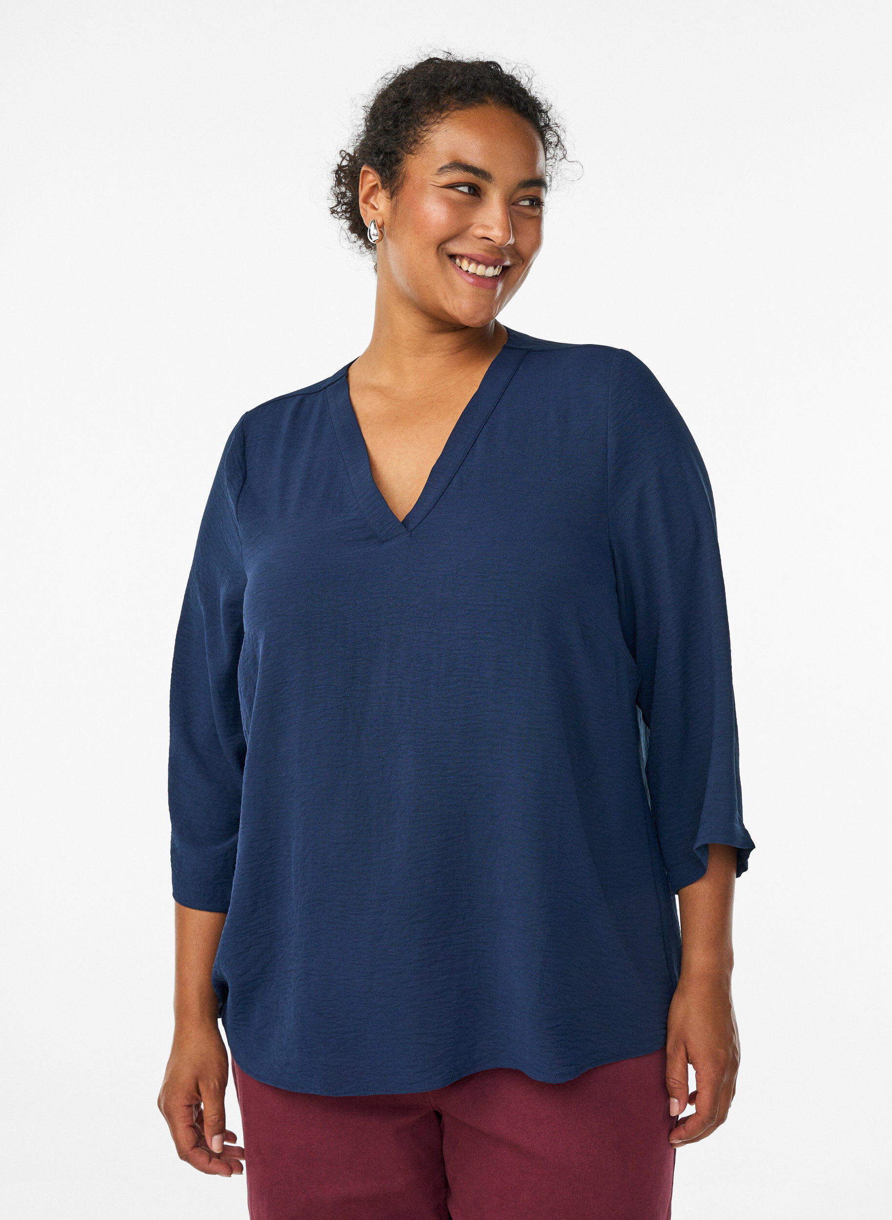 Blouse with 3/4 sleeves, Blue, Model