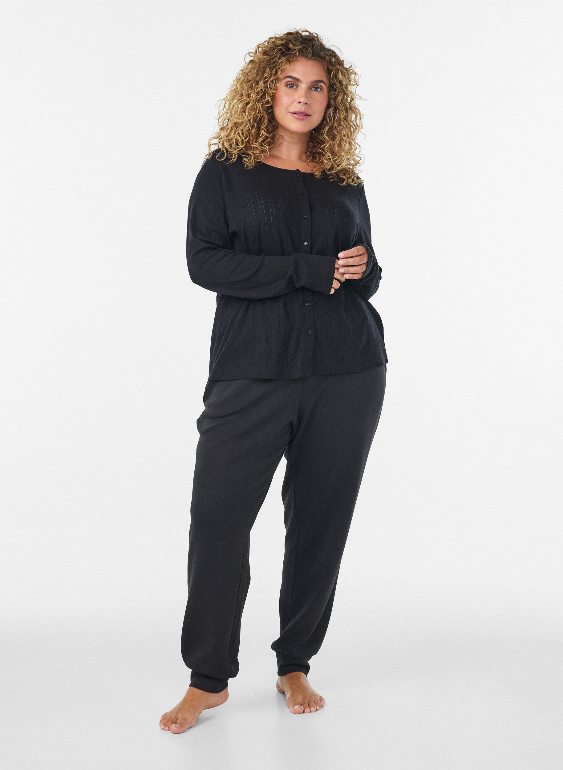 ZizzifashionCardigan in organic cotton with eyelet embroidery, Black, Model image number 1