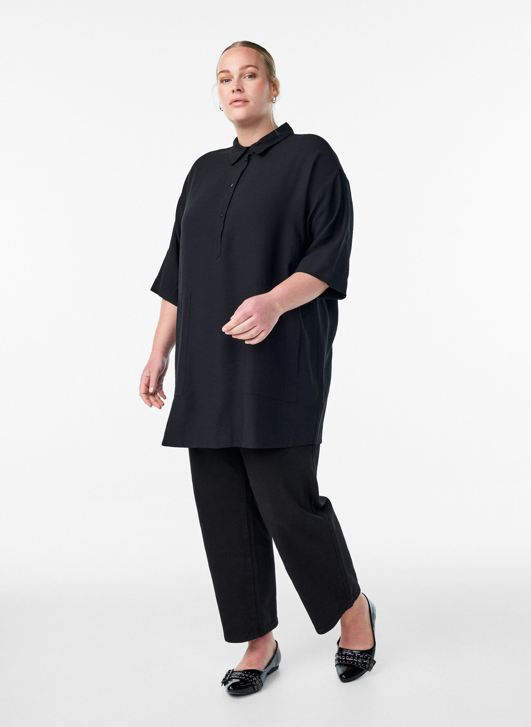 Zizzifashion Tunic in viscose with pockets and collar, Black, Model image number 1