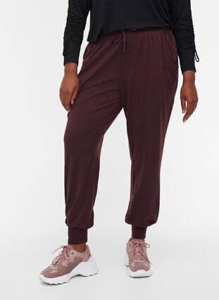 Loose trousers with pockets, Decadent Chocolate, Model image number 0