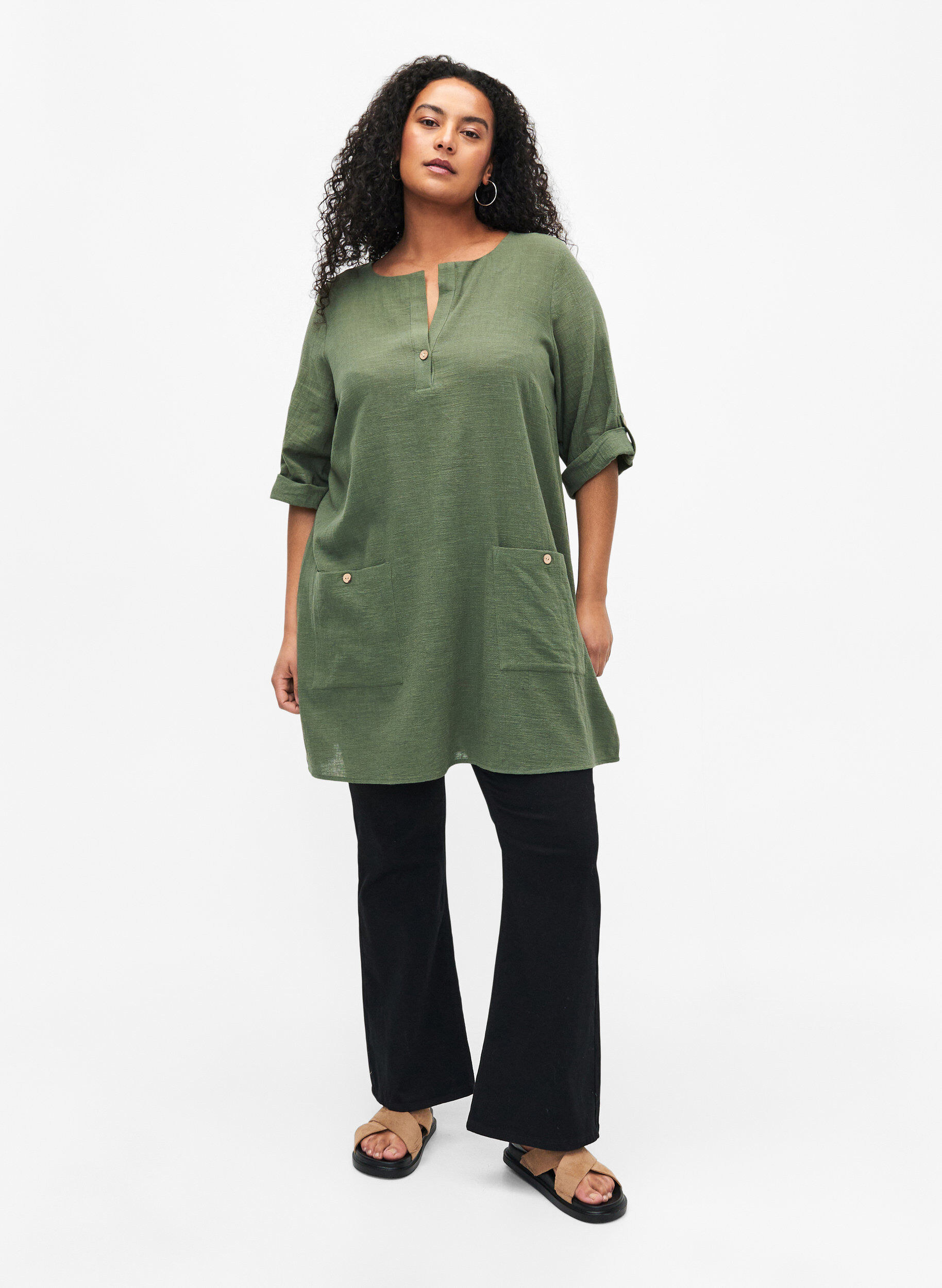 Zizzifashion 3/4 sleeve cotton blend tunic with linen, Thyme, Model image number 2