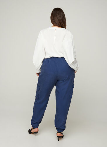 Lyocell trousers with large pockets, Dark Denim, Model image number 0