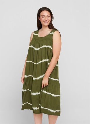 Printed midi dress in viscose, Ivy Green Batik, Model image number 0