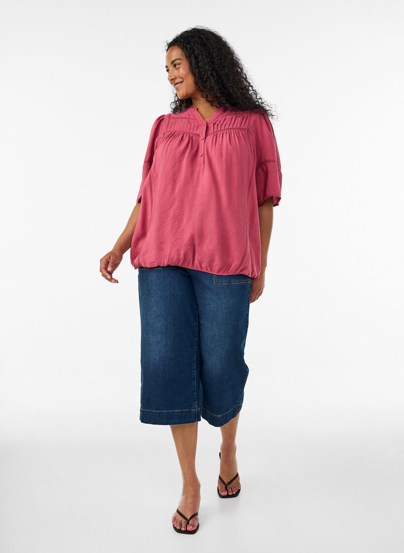 Viscose blouse with pintucks and balloon effect, Rose, Model image number 1