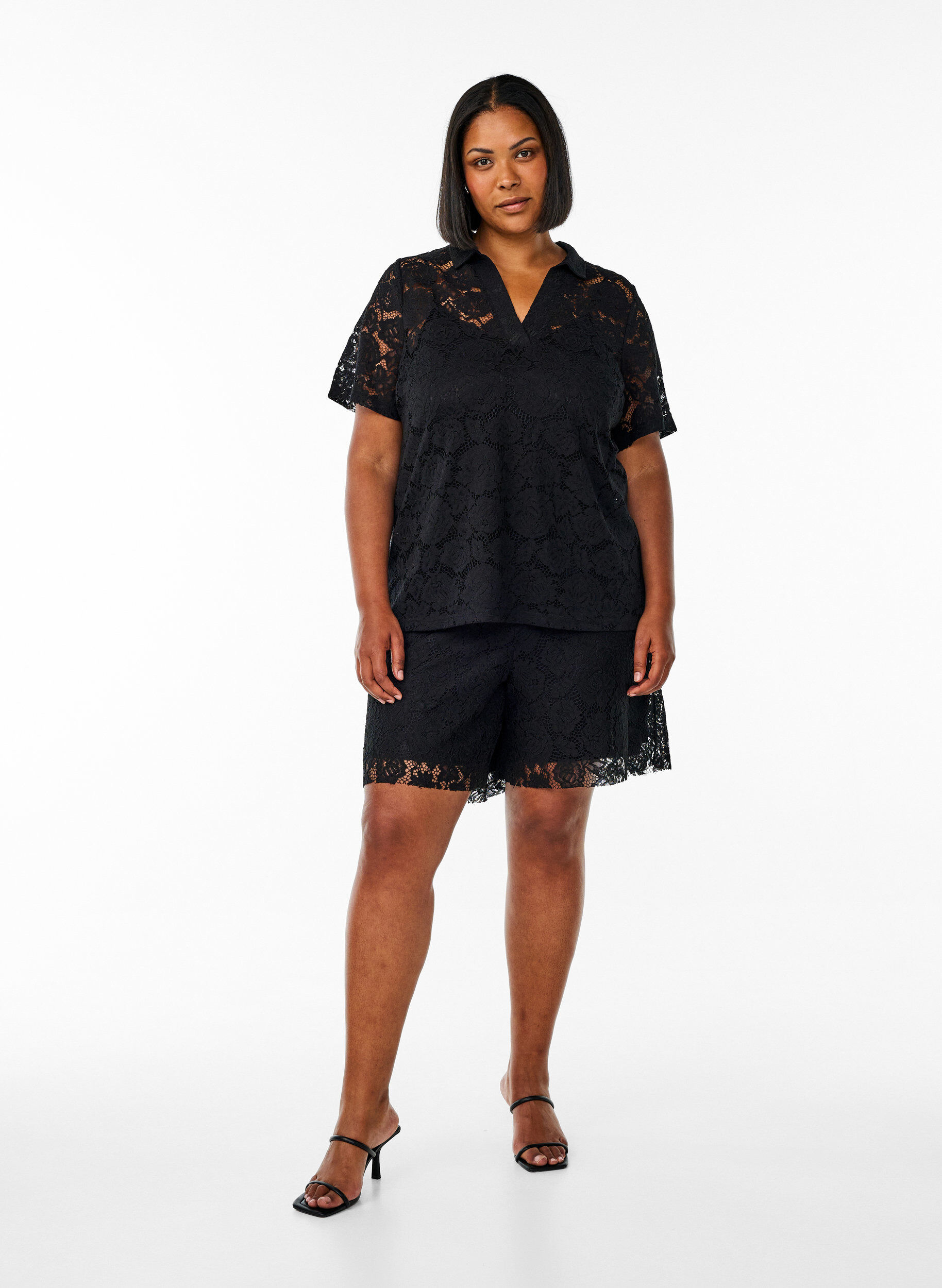Zizzifashion Loose lace shorts, Black, Model image number 1