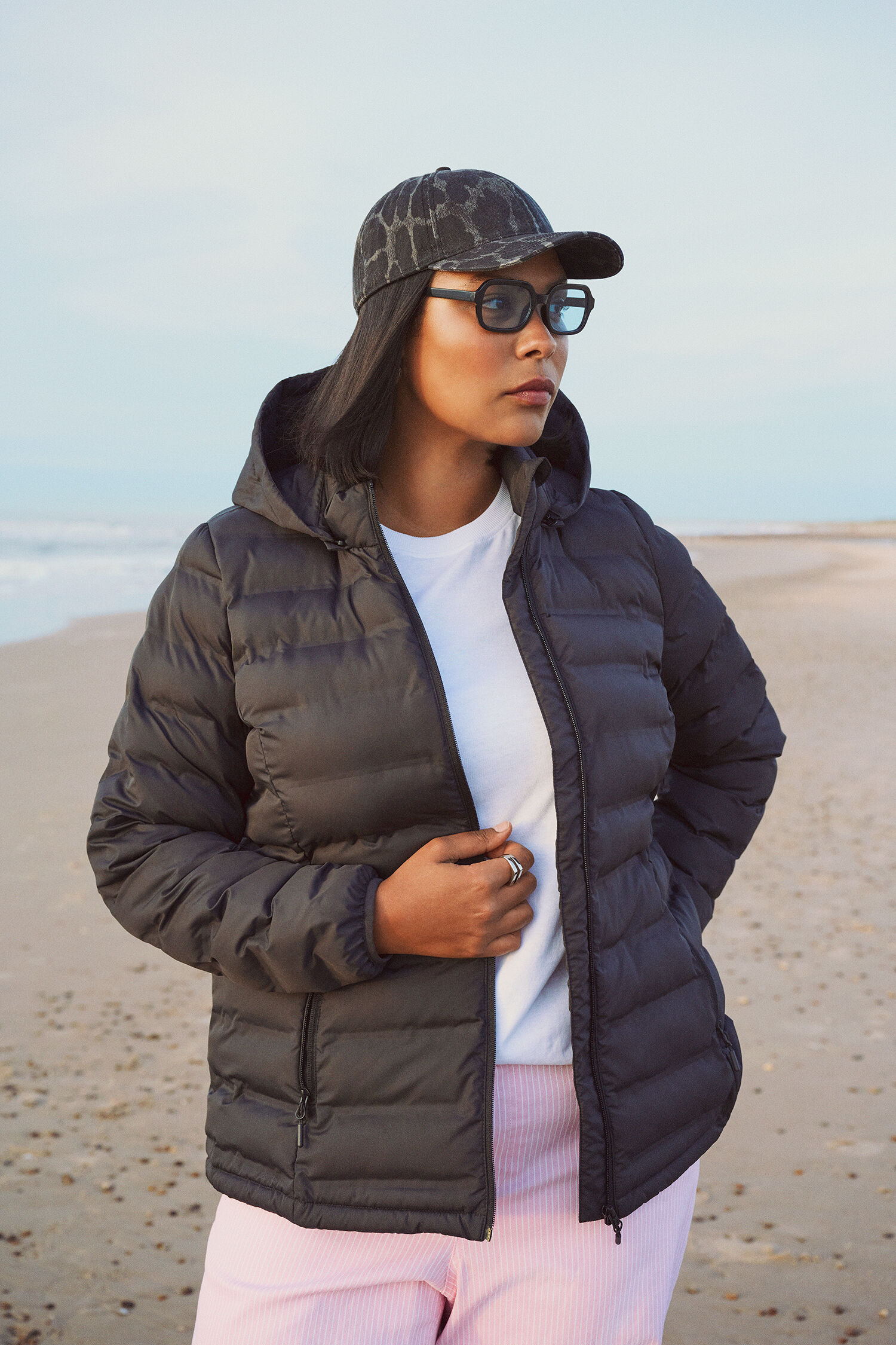 Zizzifashion Water-repellent black lightweight jacket, , Model