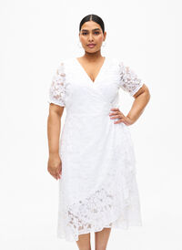 Wrap dress with lace and short sleeves, Bright White, Model