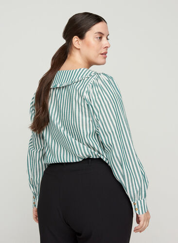 Striped shirt in cotton, Green Stripe , Model image number 1