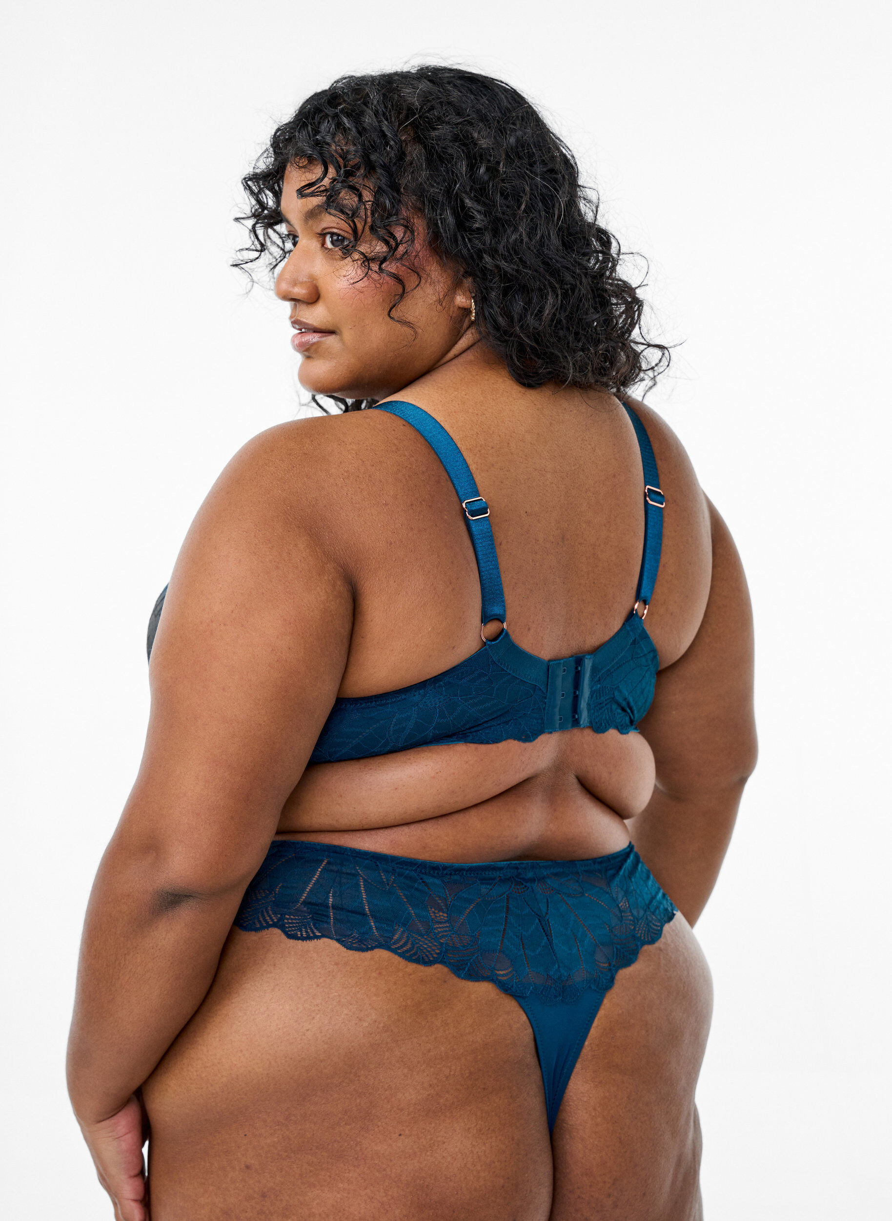 Zizzifashion Lace bra with moulded cups, Blue, Model image number 2