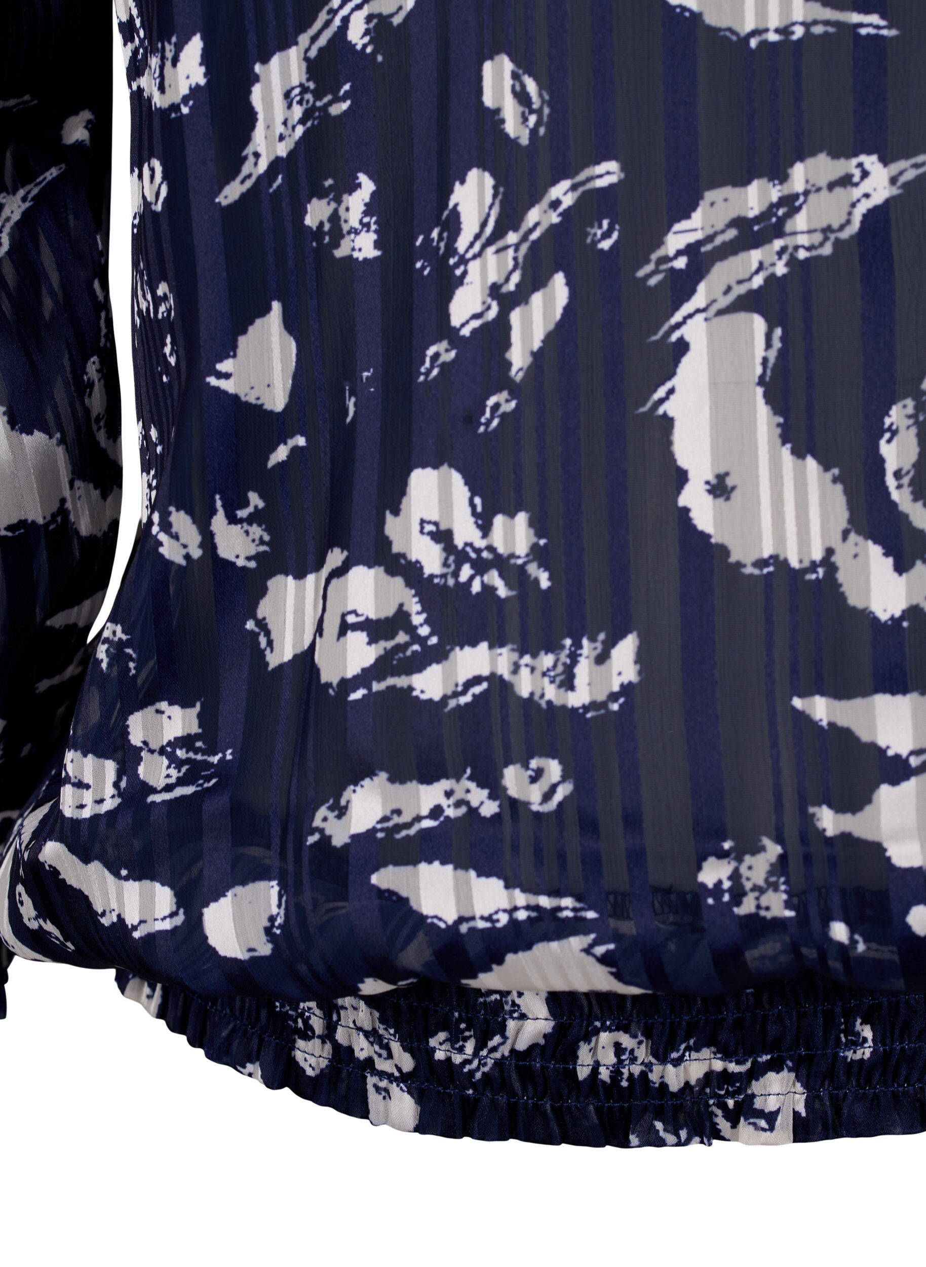 Zizzifashion Printed blouse with smock, Blue Leaf AOP, Packshot image number 3
