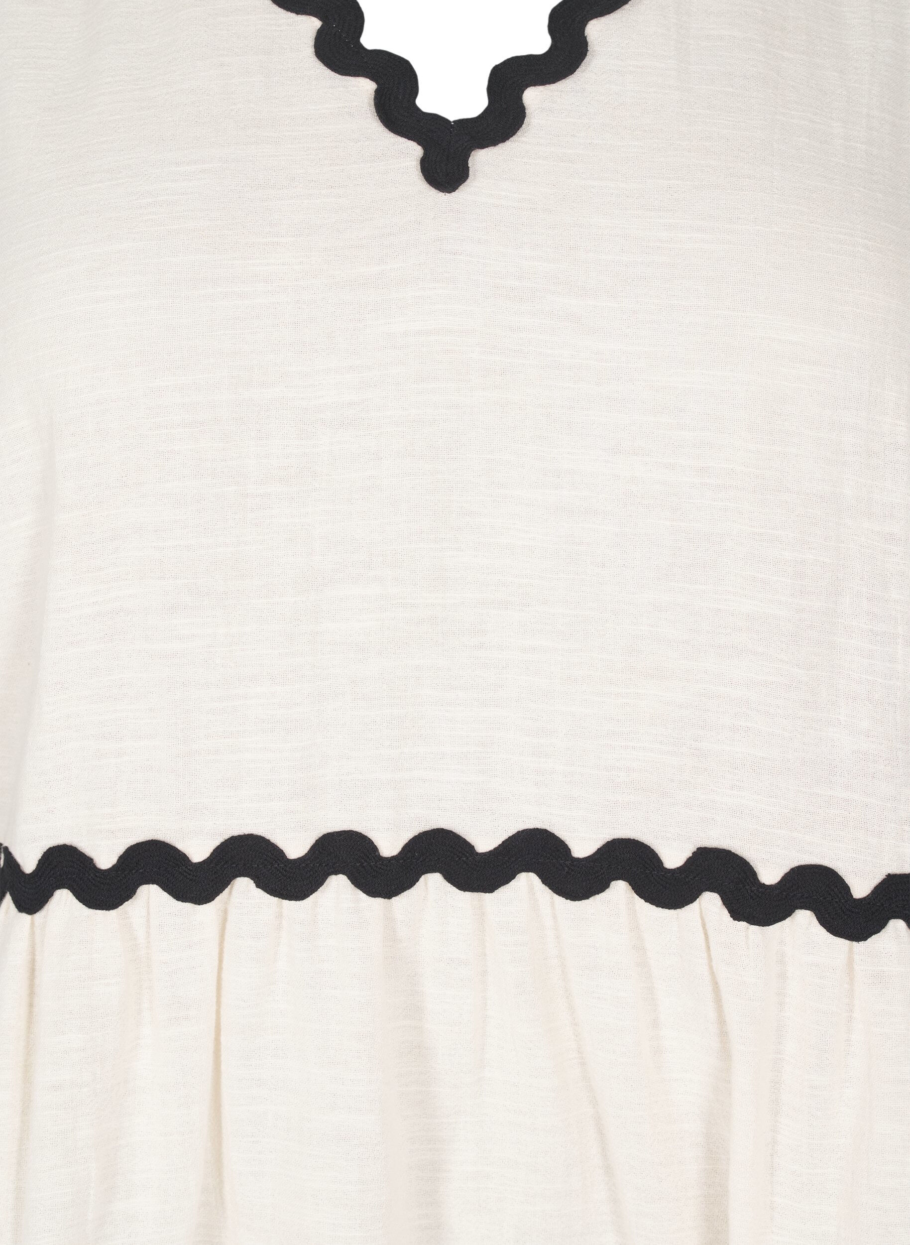 Zizzifashion Sleeveless top with wavy contrast edges, Beige, Packshot image number 2