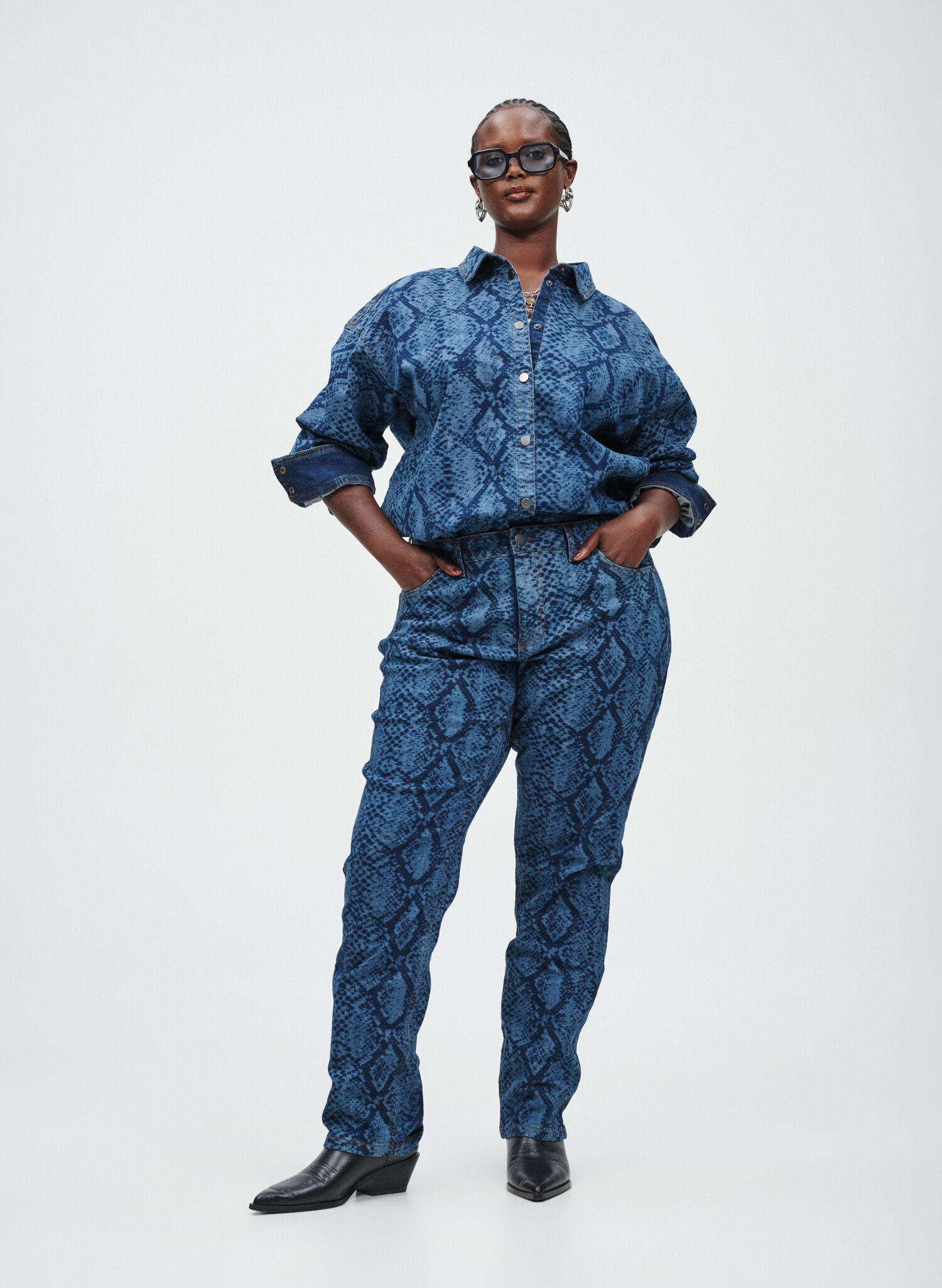 Zizzifashion Denim set, , Model