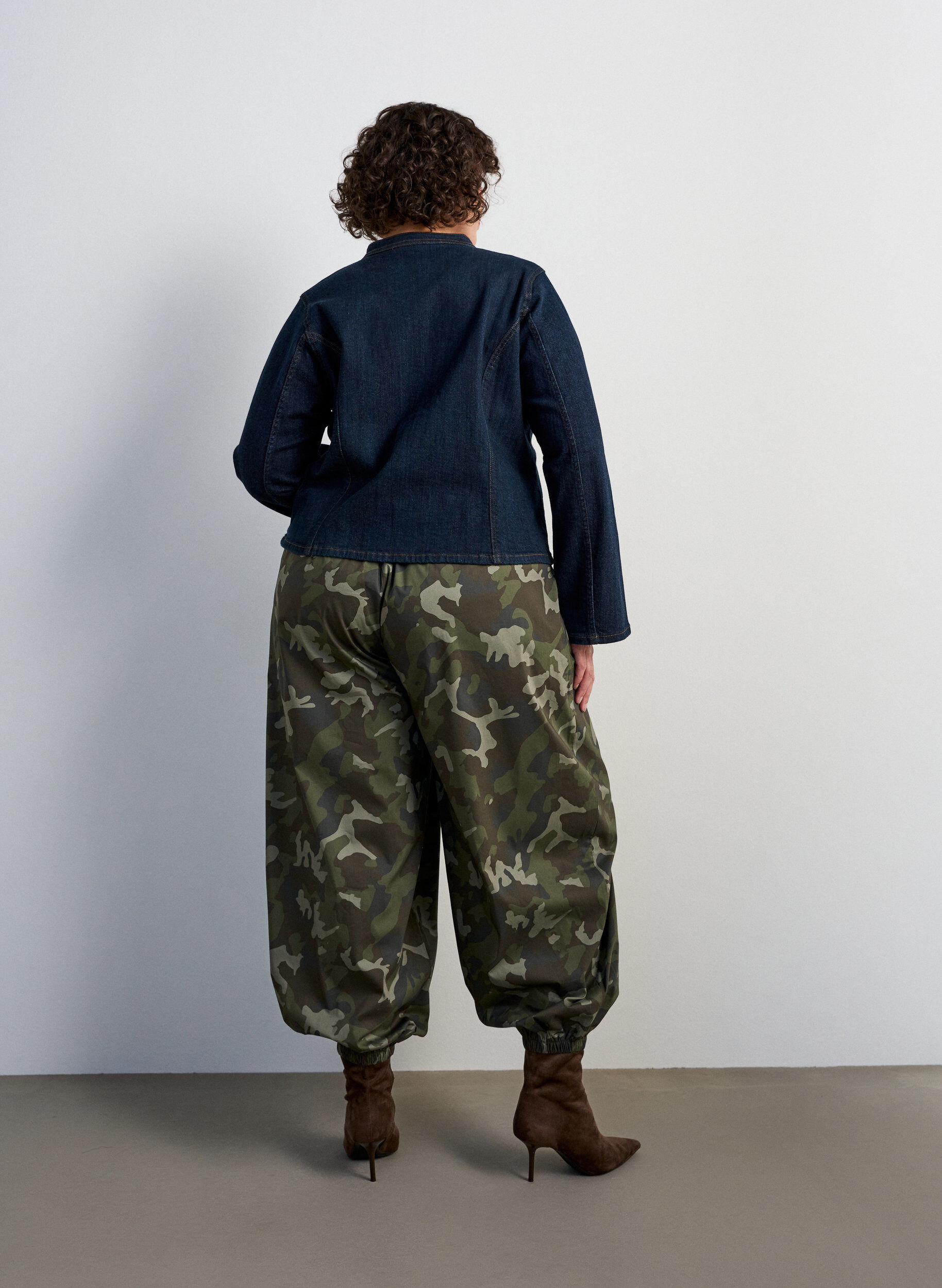ZizzifashionBalloon trousers with a high waist and all-over pattern, Green, Model image number 1