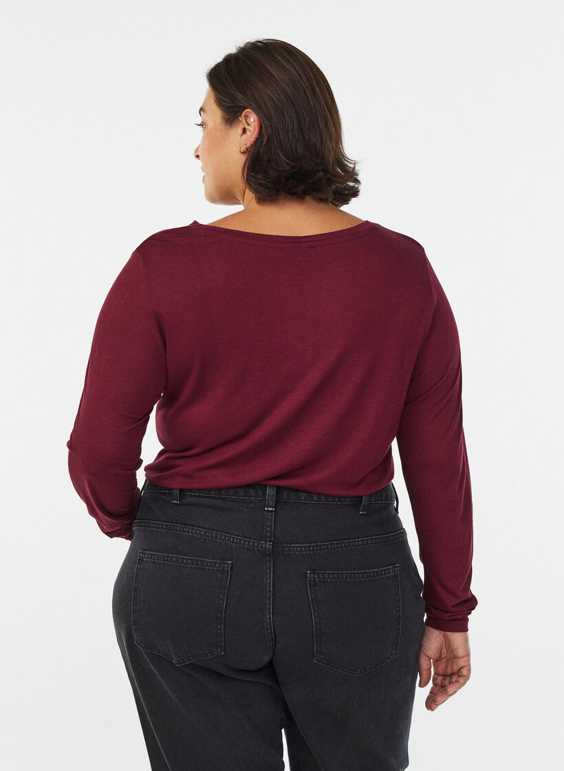 Long-sleeved blouse in wool and viscose, Dark Bordeaux, Model image number 2